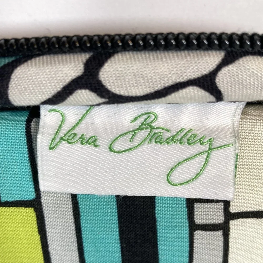 Vera Bradley Tablet Case Island Blooms Floral Padded Zip Around 8.5 in x 11.5 in